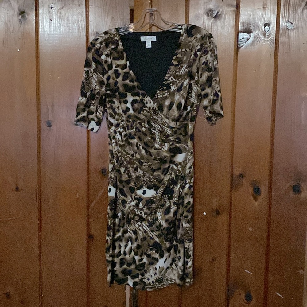 Dressbarn animal print dress. V-neck with crisscross and side ruching.